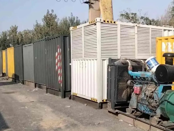 新余200KW柴油发电机机组每小时油耗是多少？